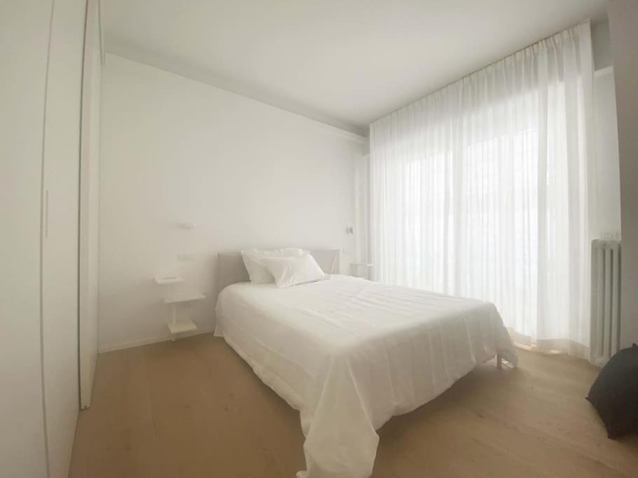 The Window On The Theatre And The Cathedral - Luxury Apartment Como Ngoại thất bức ảnh
