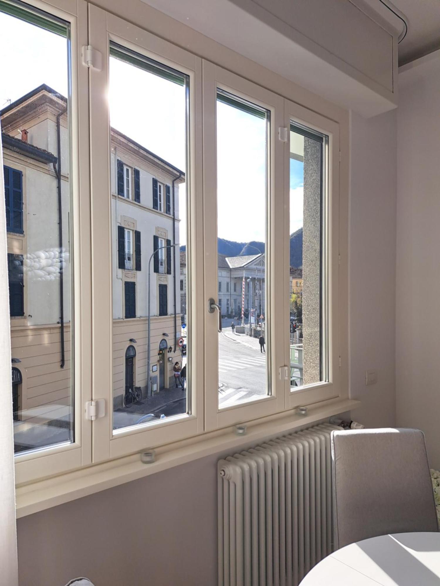 The Window On The Theatre And The Cathedral - Luxury Apartment Como Ngoại thất bức ảnh