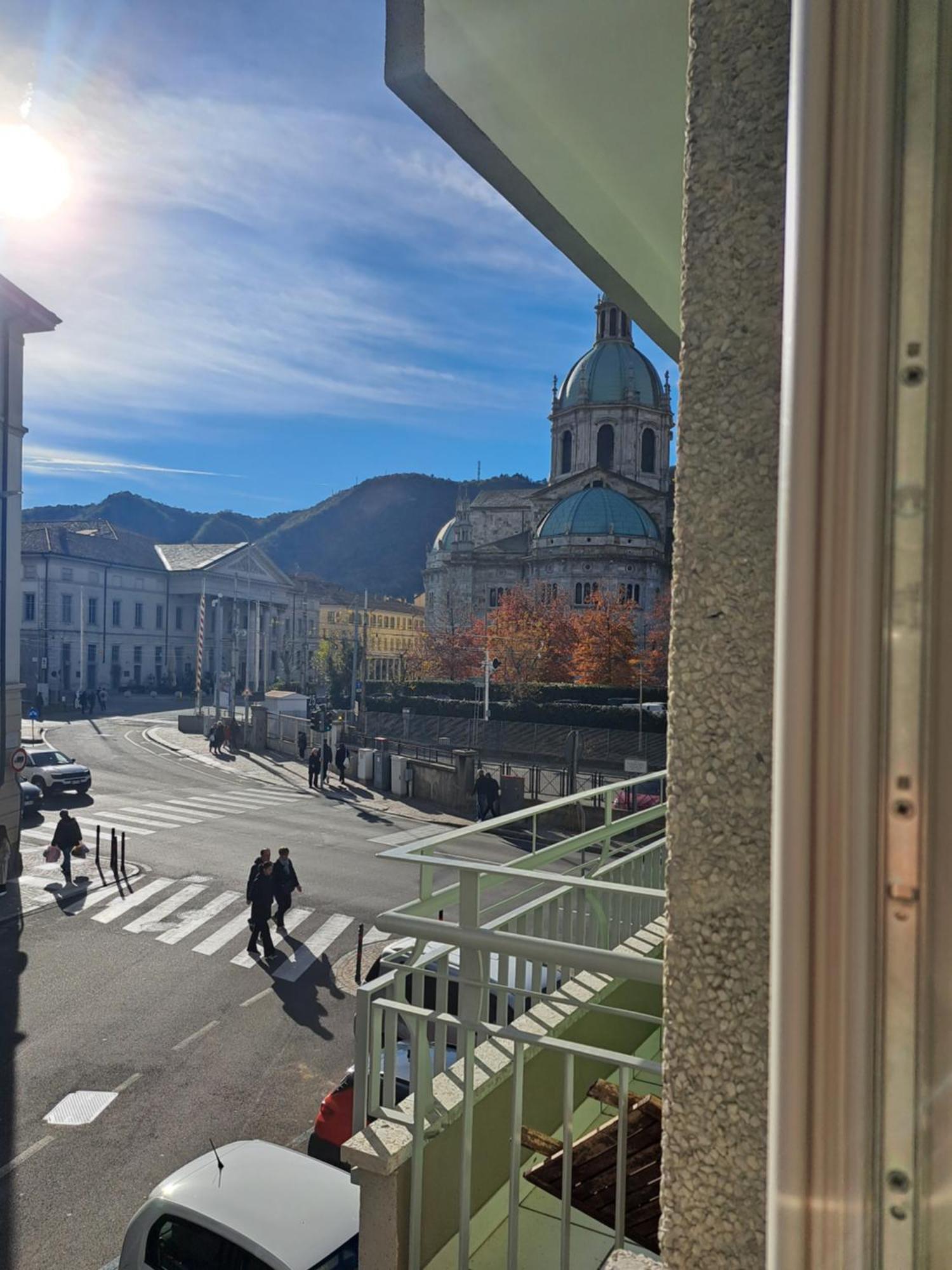 The Window On The Theatre And The Cathedral - Luxury Apartment Como Ngoại thất bức ảnh